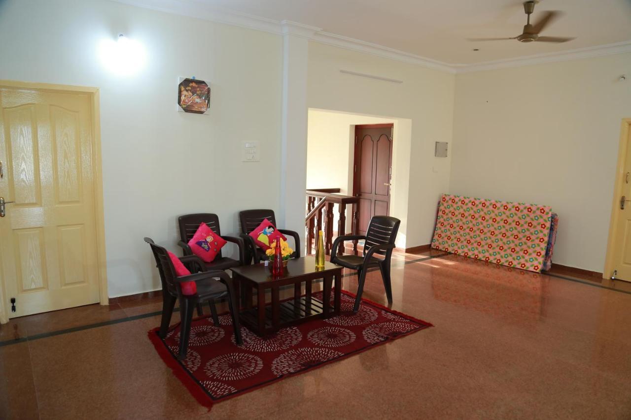 Coimbatore Home Stay & Serviced Apartment Exteriör bild